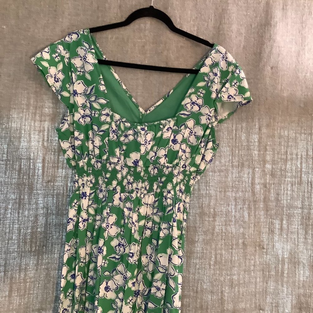 Green floral summer dress with smocked waist - Picture 2 of 6